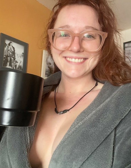 Foto di nudo di fuga di OnlyFans di Cosmonaughtie