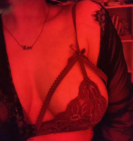 Foto di nudo di fuga di OnlyFans di Lumiind