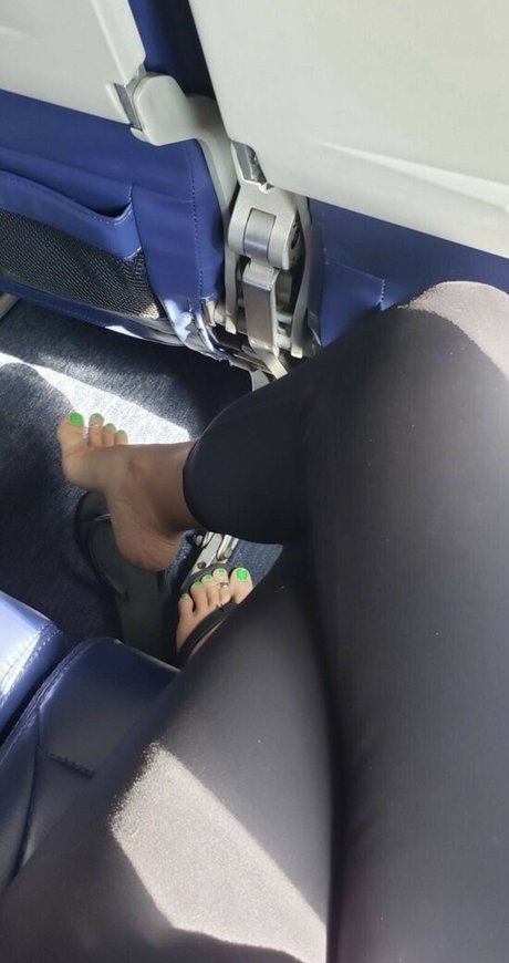 Pretty Feet