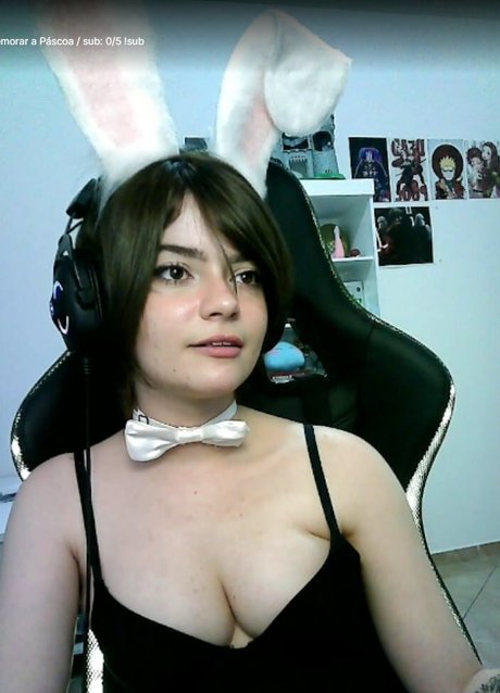 Foto di nudo di fuga di OnlyFans di Lari Anjos