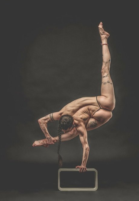 Foto di nudo di fuga di OnlyFans di Rippedbadass