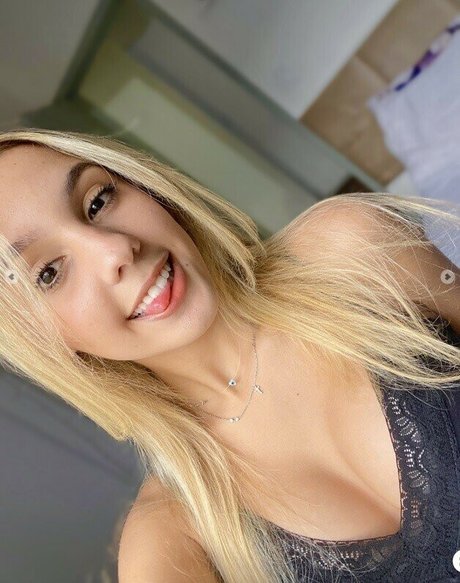 Foto di nudo di fuga di OnlyFans di Gabriela Dutra