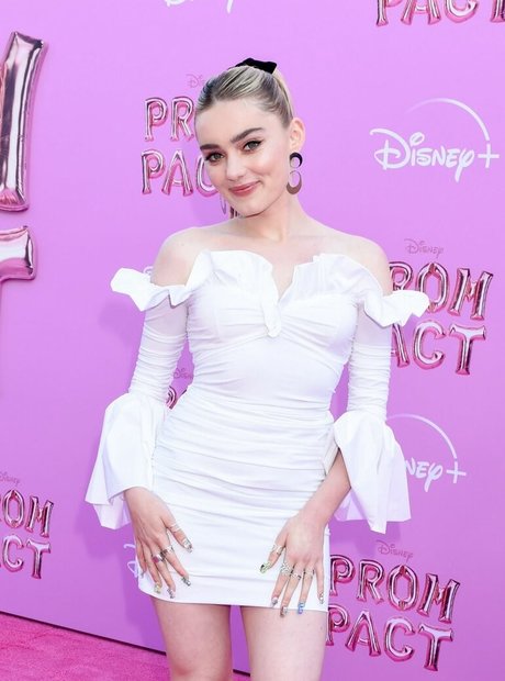 Foto di nudo di fuga di OnlyFans di Meg Donnelly