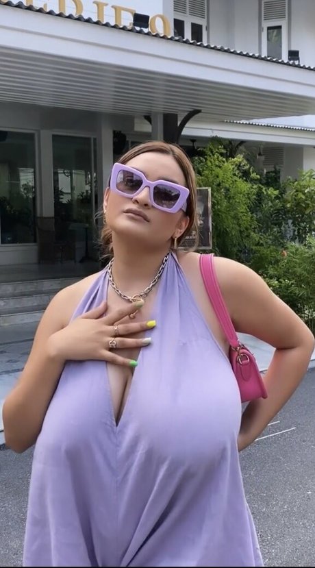 Foto di nudo di fuga di OnlyFans di Sonali Malhotra