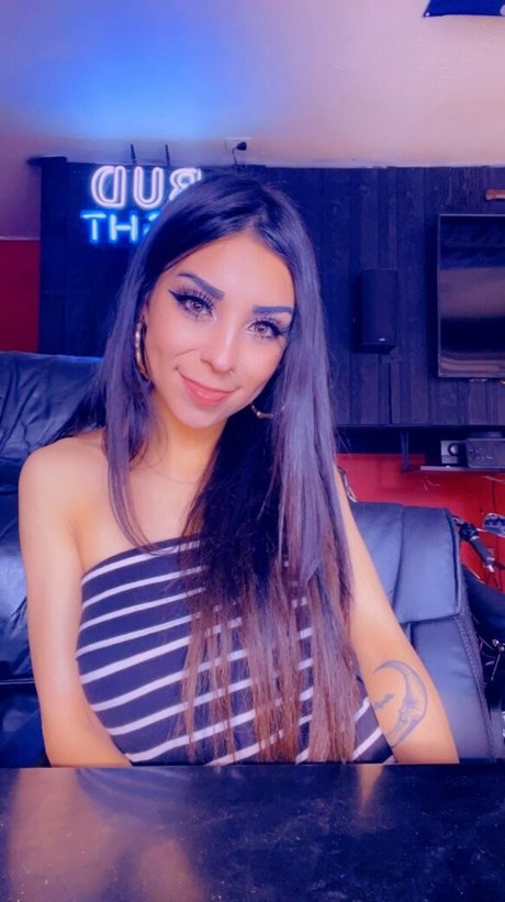 Foto di nudo di fuga di OnlyFans di Latina Beauties