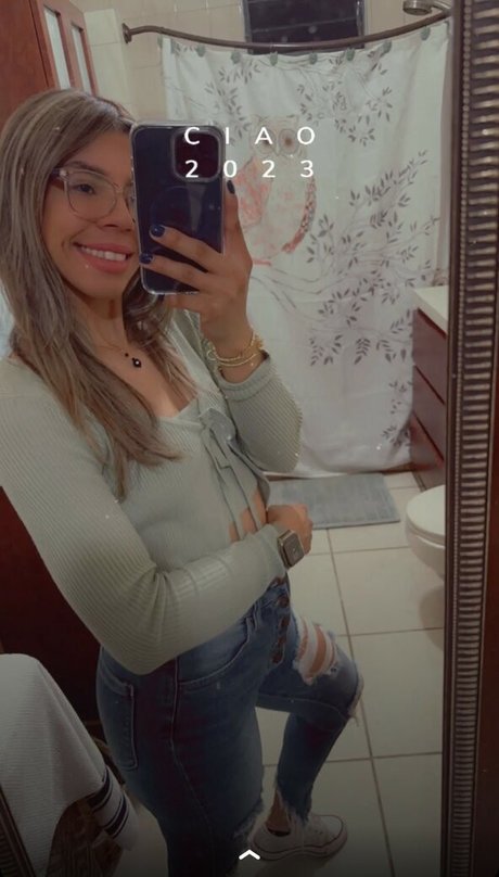 Foto di nudo di fuga di OnlyFans di Latina Beauties