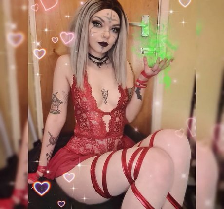Foto di nudo di fuga di OnlyFans di Louise Julie