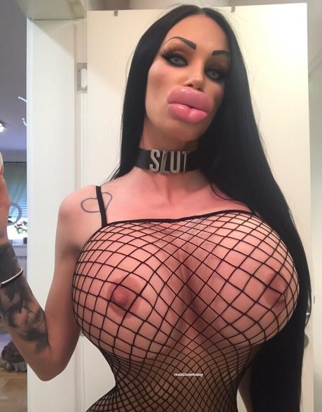 Foto di nudo di fuga di OnlyFans di Realsiliconebunny