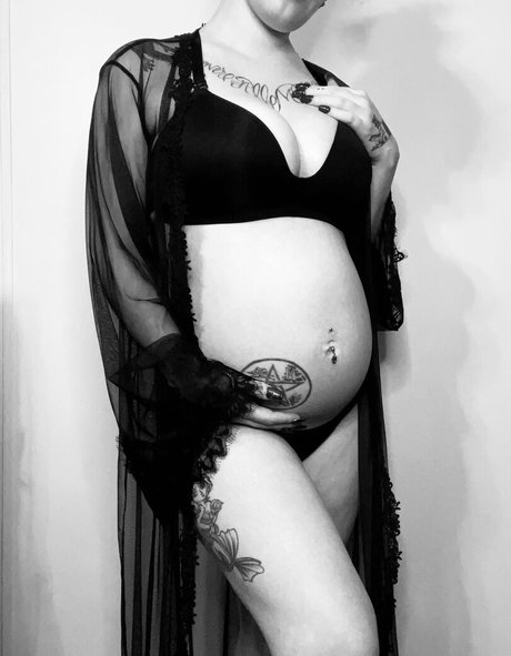 Foto di nudo di fuga di OnlyFans di Ashkitty