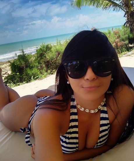 Foto di nudo di fuga di OnlyFans di Marily Soares