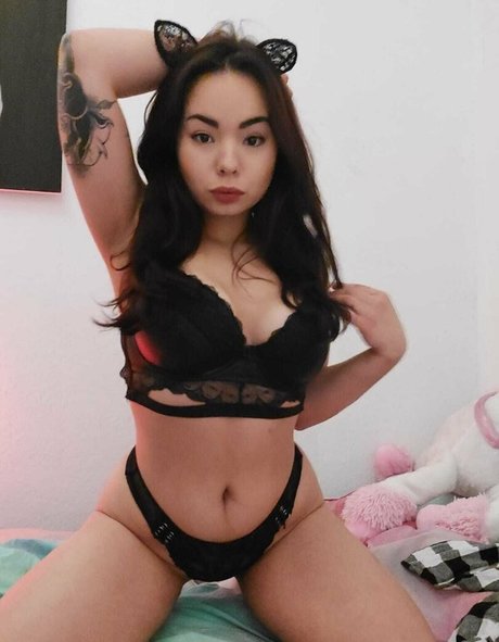 Foto di nudo di fuga di OnlyFans di Halfie Hana Noami
