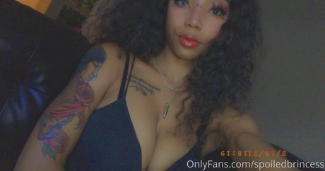 Foto di nudo di fuga di OnlyFans di Spoiledbrincess