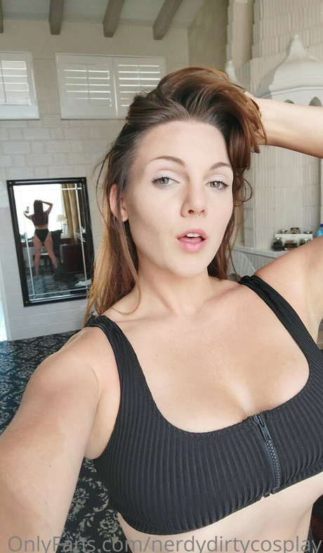 Foto di nudo di fuga di OnlyFans di Kat Mattix