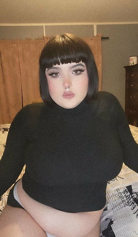 Foto di nudo di fuga di OnlyFans di Thel1ttlestbunny