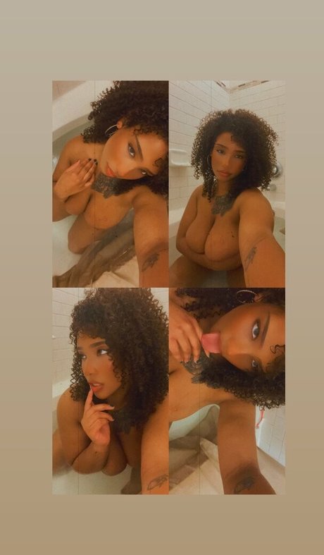Foto di nudo di fuga di OnlyFans di Raynellemariah