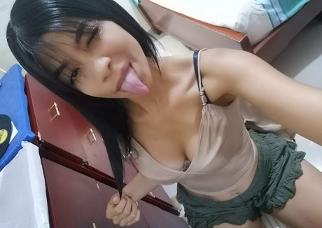 Foto di nudo di fuga di OnlyFans di Mabel1495