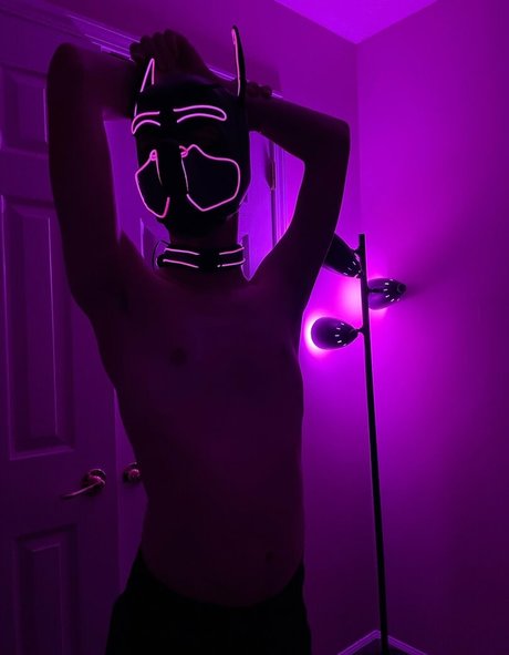 Foto di nudo di fuga di OnlyFans di Puphaze