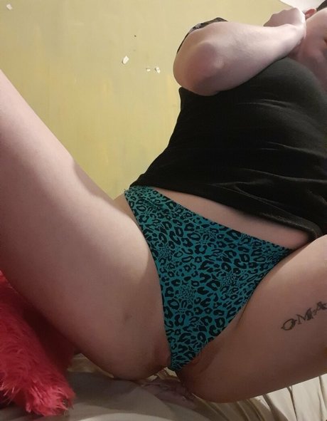 Foto di nudo di fuga di OnlyFans di Gatitajavilun