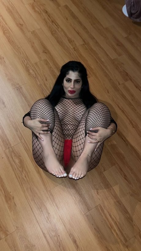 Foto di nudo di fuga di OnlyFans di Nadia Ali