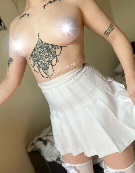 Petiteredheadbabyfree