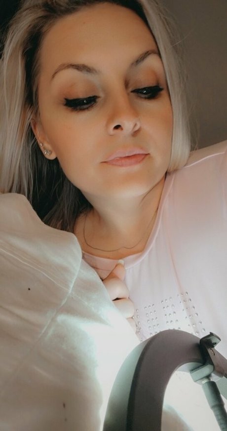 Foto di nudo di fuga di OnlyFans di Bunnybaby808