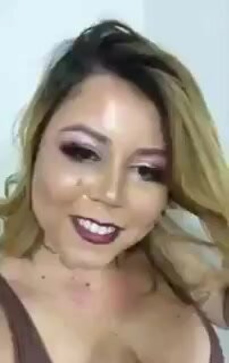 Foto di nudo di fuga di OnlyFans di Silvana Bittencourt