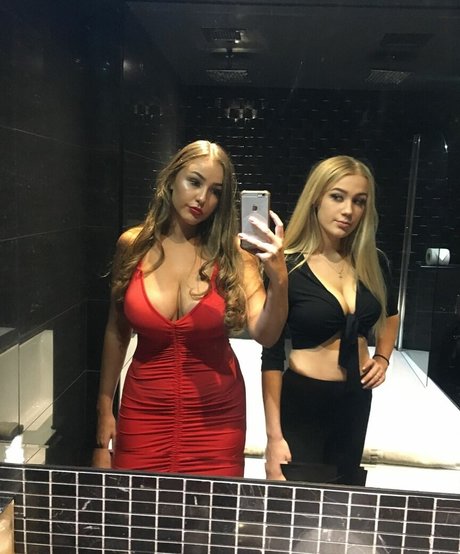 Foto di nudo di fuga di OnlyFans di Helayna Birkett