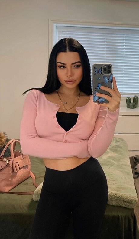 Foto di nudo di fuga di OnlyFans di Foreignbabie