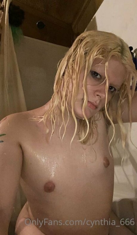 Foto di nudo di fuga di OnlyFans di Cynthia666