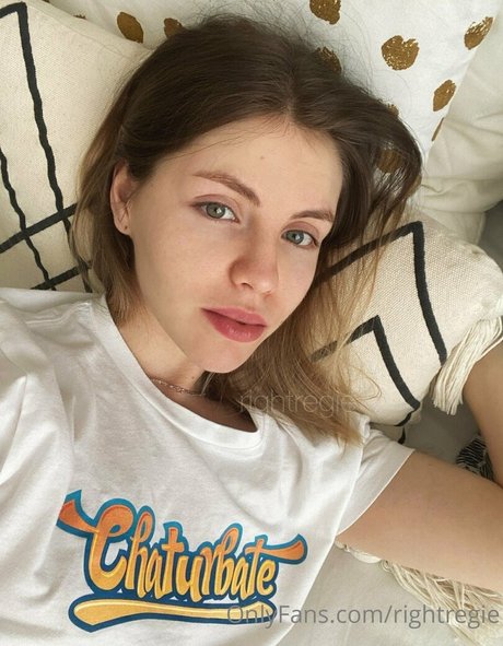 Foto di nudo di fuga di OnlyFans di Rightregie
