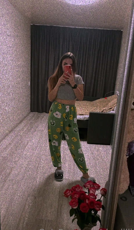 Foto di nudo di fuga di OnlyFans di Shylilli