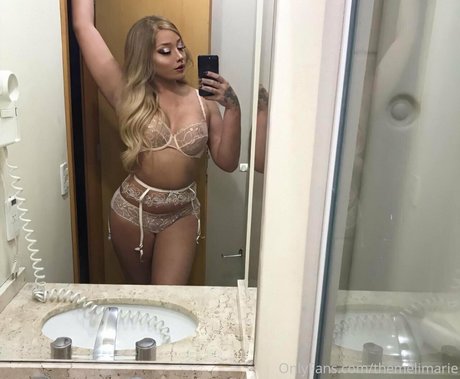 Foto di nudo di fuga di OnlyFans di Themelimarie