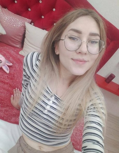 Foto di nudo di fuga di OnlyFans di Oksanamora