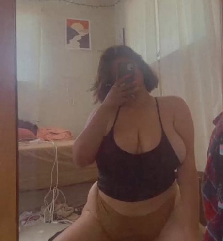 Foto di nudo di fuga di OnlyFans di Baddiekazzzy
