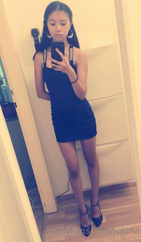 Foto di nudo di fuga di OnlyFans di Jujuna