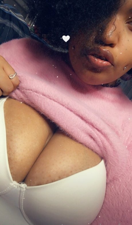 Foto di nudo di fuga di OnlyFans di Xmercyelagofree