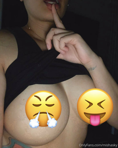 Foto di nudo di fuga di OnlyFans di Mishasky
