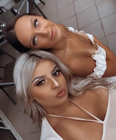 Chloe C
