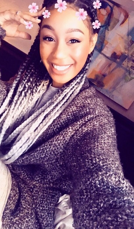 Nia Simone