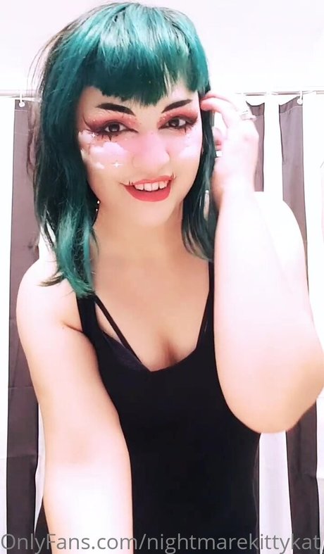 Foto di nudo di fuga di OnlyFans di Nightmarekittykat