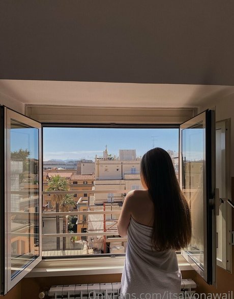 Foto di nudo di fuga di OnlyFans di Itsalyonawail
