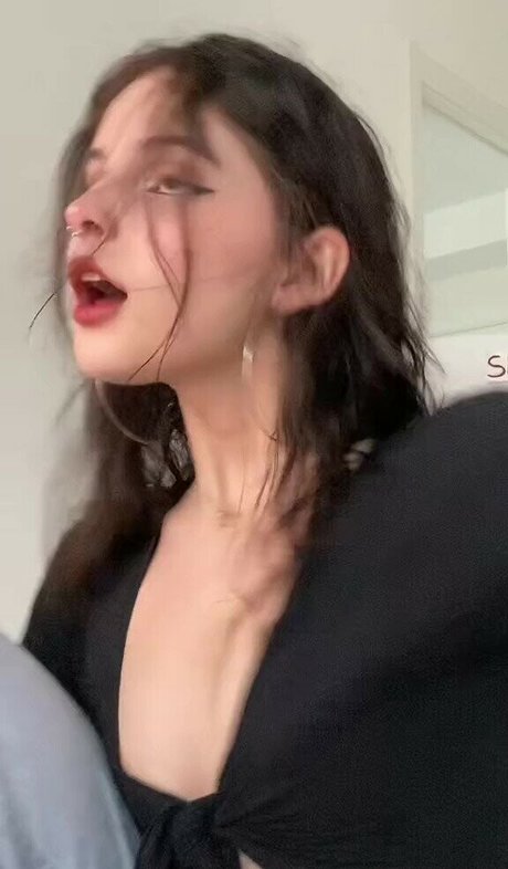 Foto di nudo di fuga di OnlyFans di Victoria Ribeiro