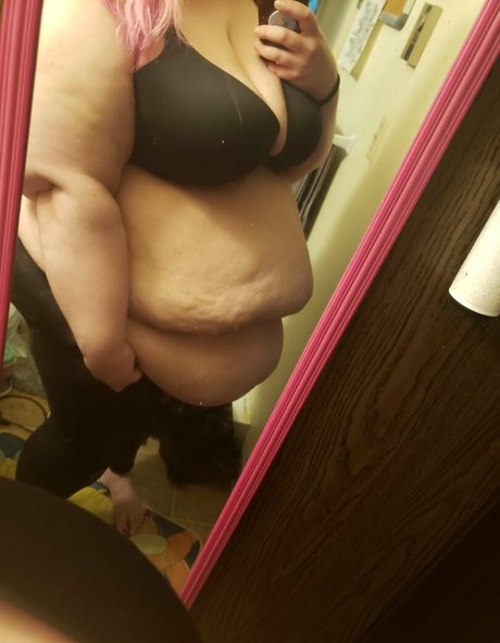 Foto di nudo di fuga di OnlyFans di Xoautumnhartxo