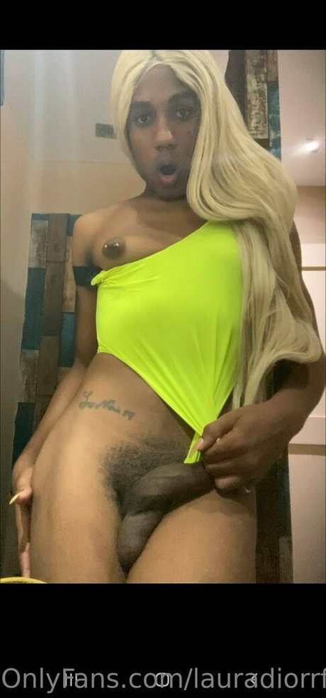 Foto di nudo di fuga di OnlyFans di Lauradiorrfree