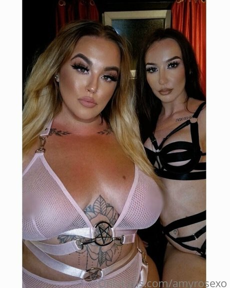 Foto di nudo di fuga di OnlyFans di Amyrosexo