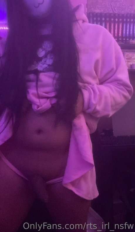 Foto di nudo di fuga di OnlyFans di Rtsirlnsfw