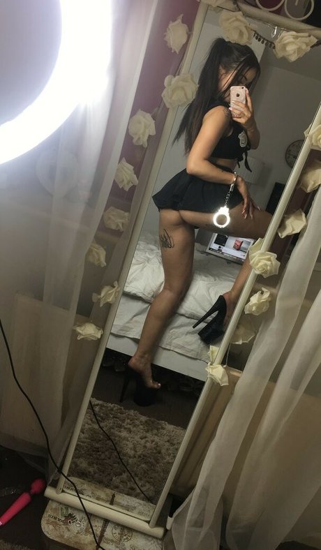 Foto di nudo di fuga di OnlyFans di Stacey Carlaa
