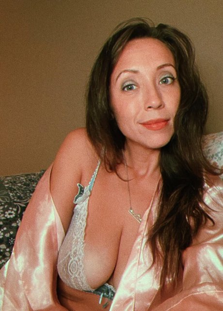 Foto di nudo di fuga di OnlyFans di Justanothergirl89