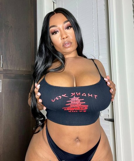 Brittneytonee