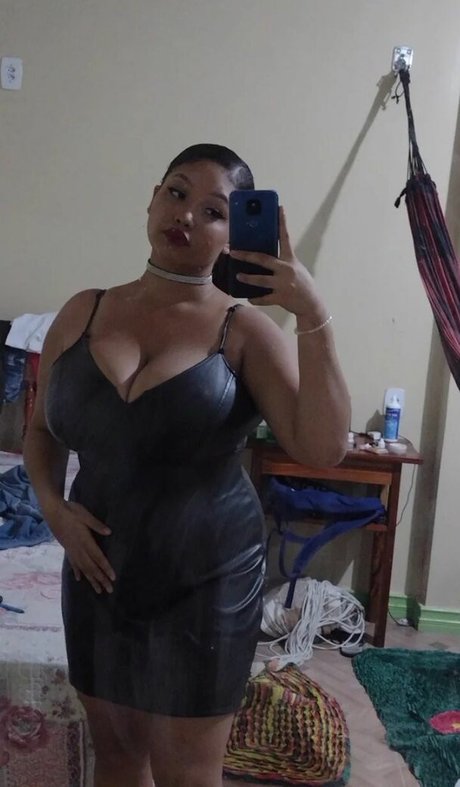 Foto di nudo di fuga di OnlyFans di Anatadashimkd